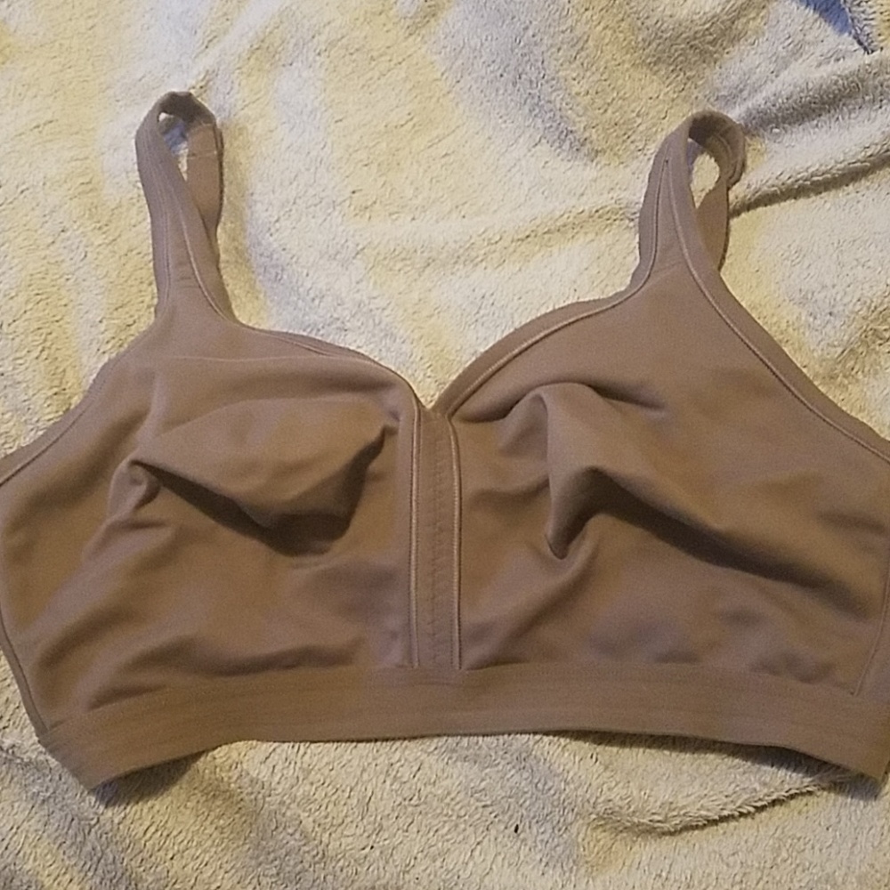 BUNDLE SOMA Wireless Bra 36G